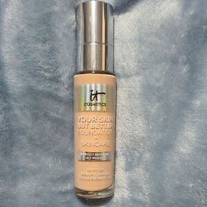 IT Cosmetics Your Skin But Better Foundation - Beige Tone
